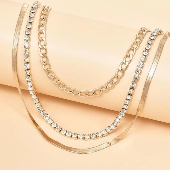 💥Sale💥4 for 20 3pc Layered Necklace - Picture 5 of 5